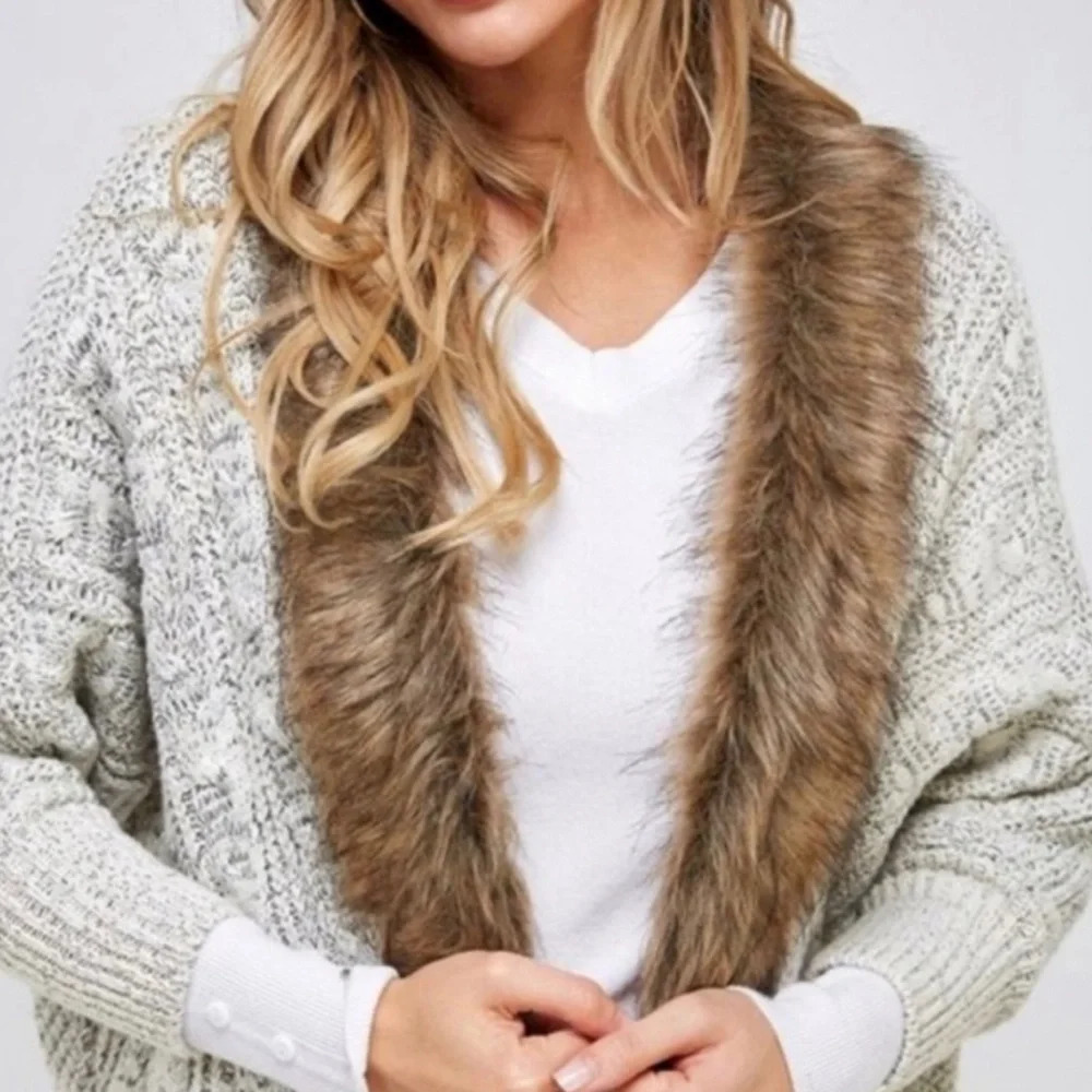 NWT Northern Angel Fur Trimmed Cardigan Size XL